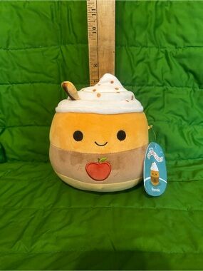 #1369 Squishmallows Pumpkin Spice Plush - Orange, White, Brown NWT
